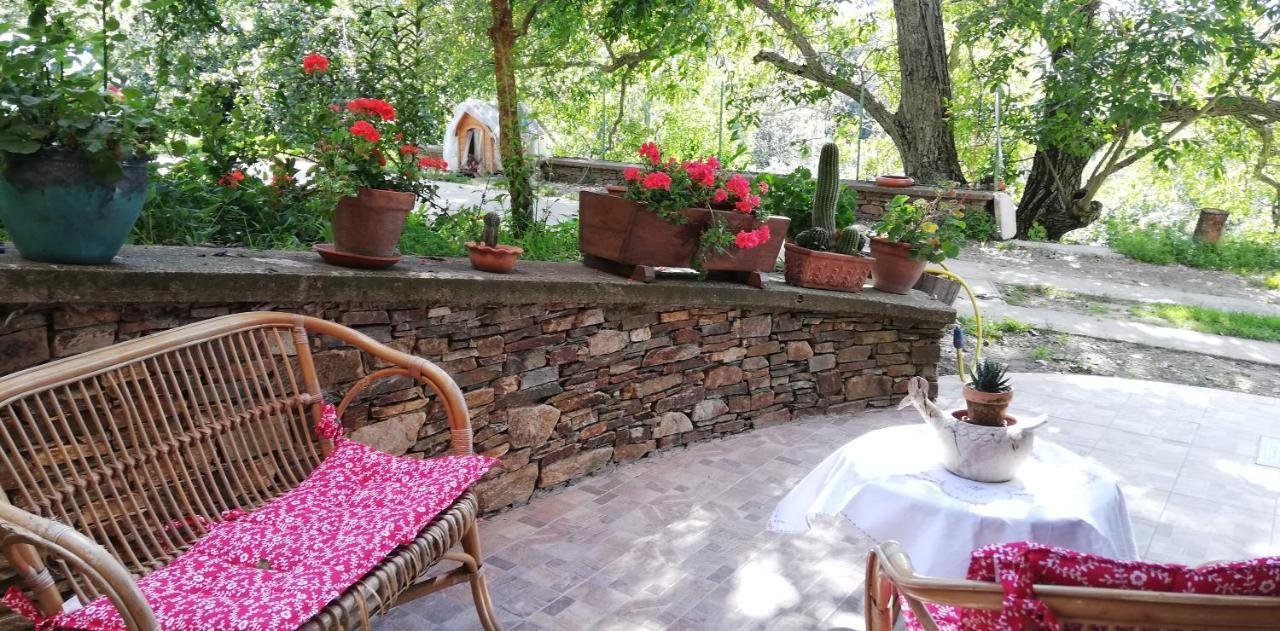 Agrifoglio B&B Con Giardino Aritzo Dış mekan fotoğraf